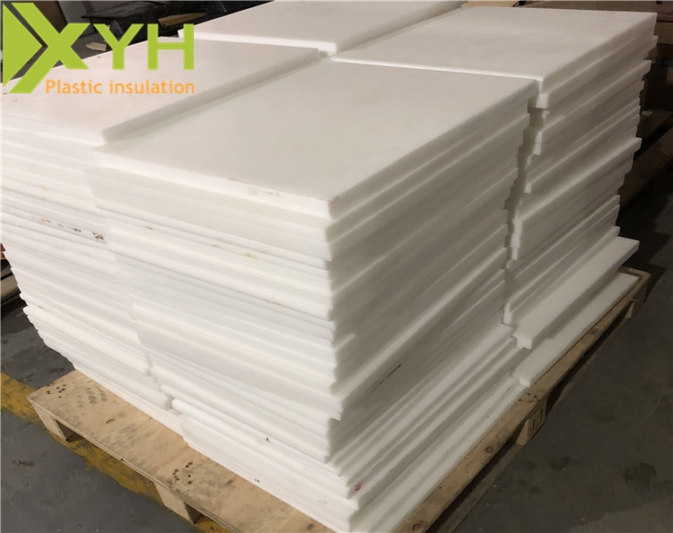 無(wú)氣孔塑鋼板分切